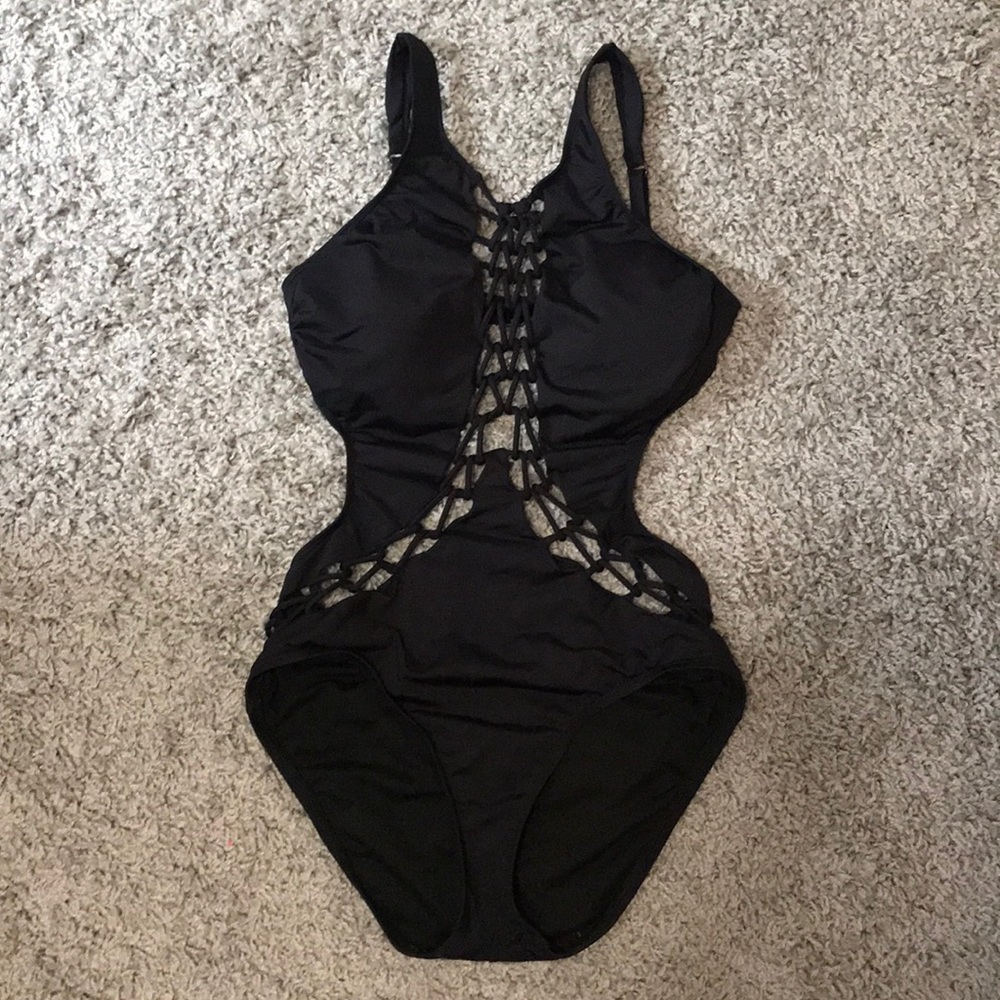 One piece bathing suit